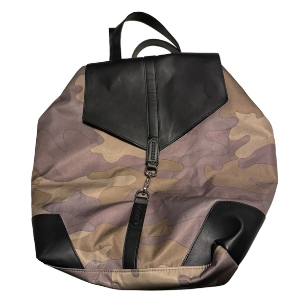 Stella & Dot Handbags - High End Stella & Dot Ava Camo Black Leather Women’s Backpack MINTY